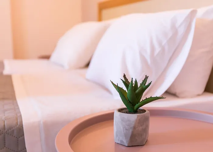 Inn Garden Budget