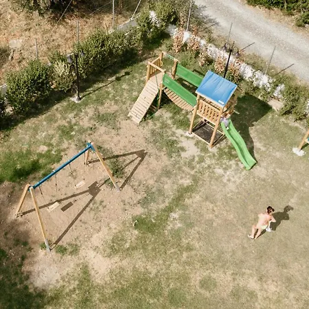Garden Budget By Dominoes Corfu Värdshus