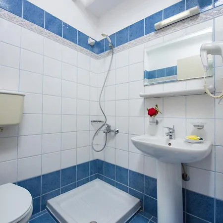 宾馆 Garden Budget